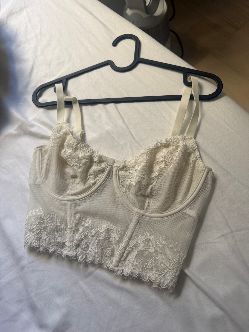 SKIMS LACE LINED WHITE DEMI CORSET